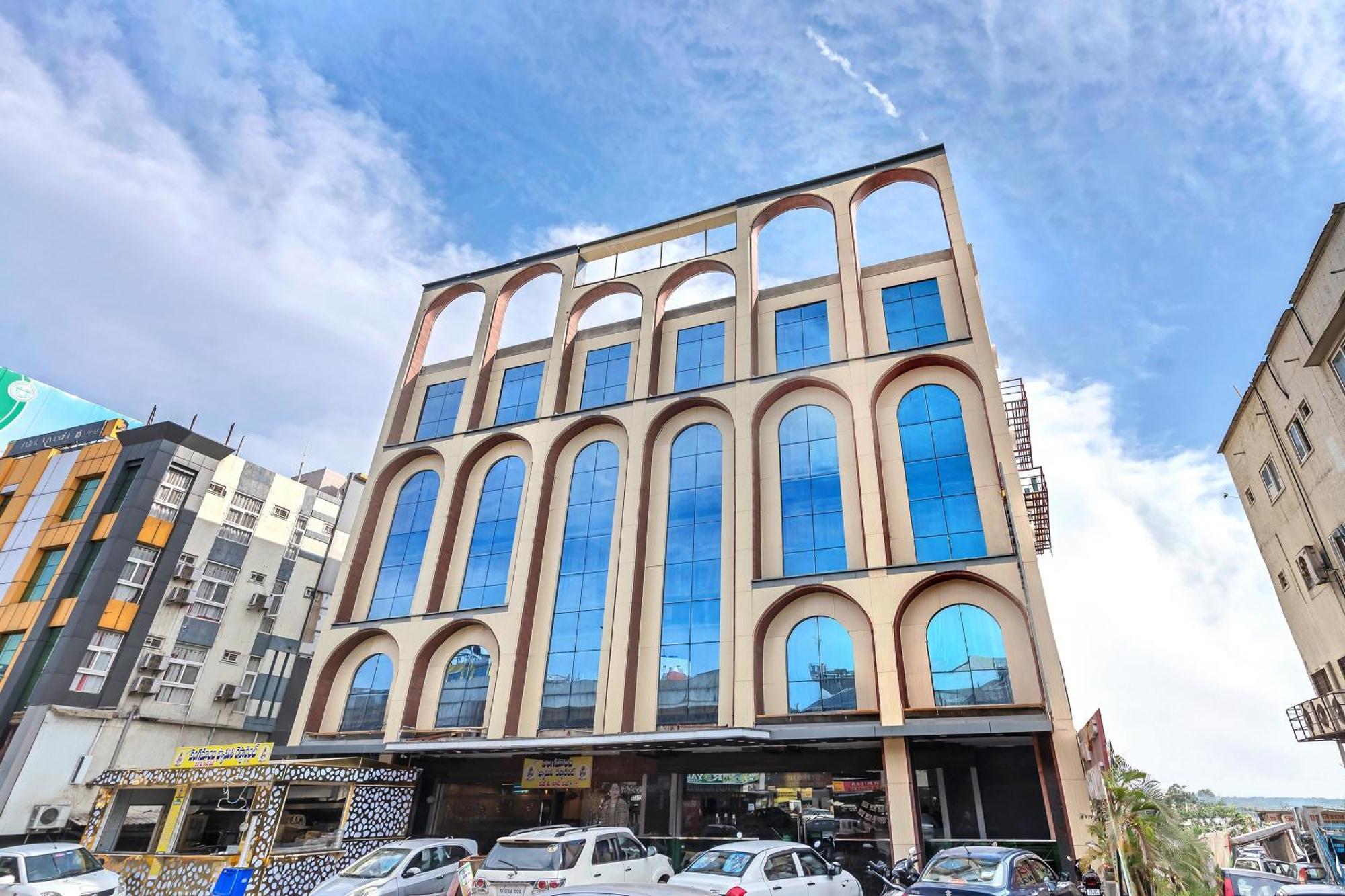 Hotel Sm Deccan Park Samsabad Kültér fotó