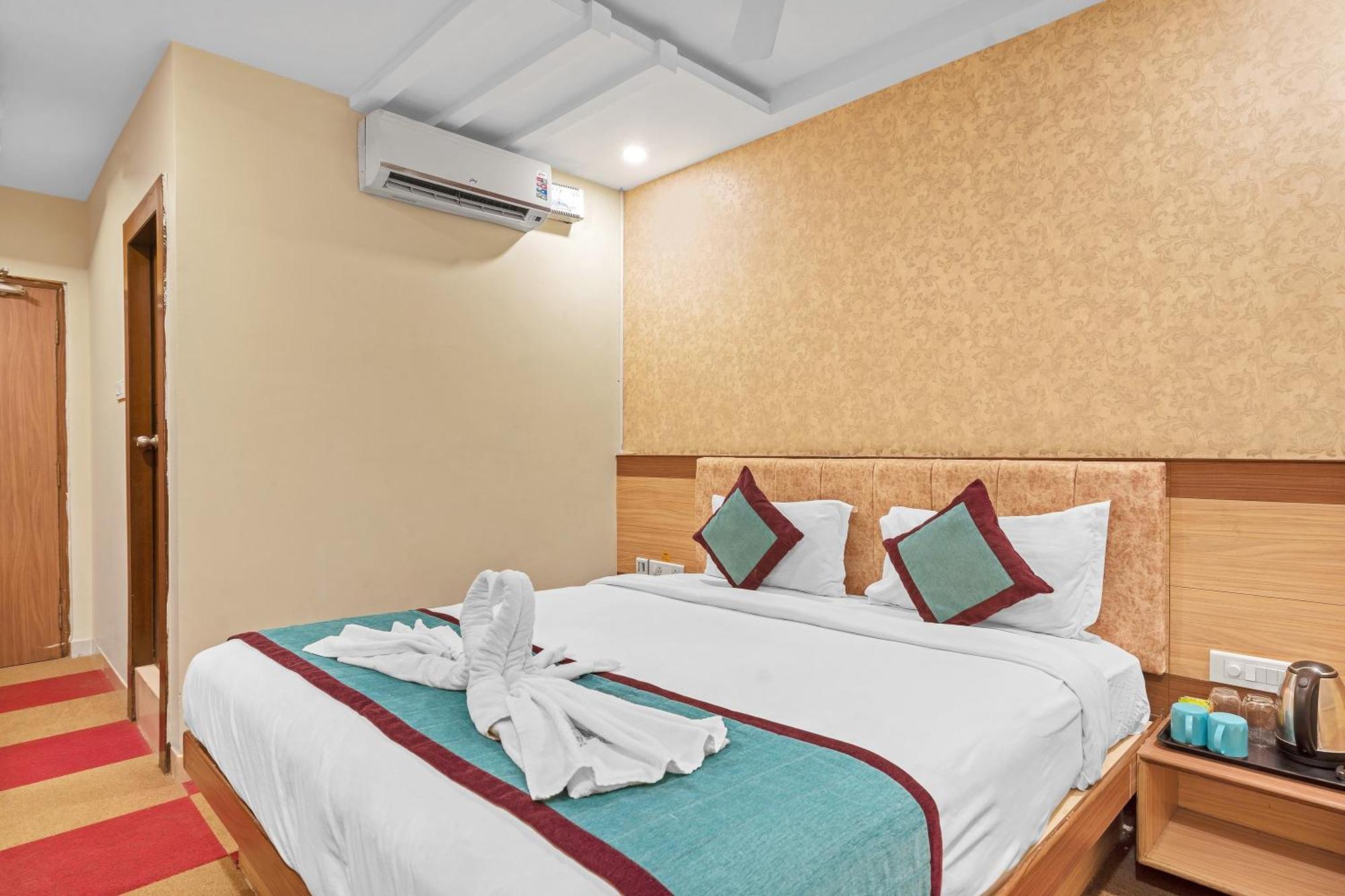 Hotel Sm Deccan Park Samsabad Kültér fotó