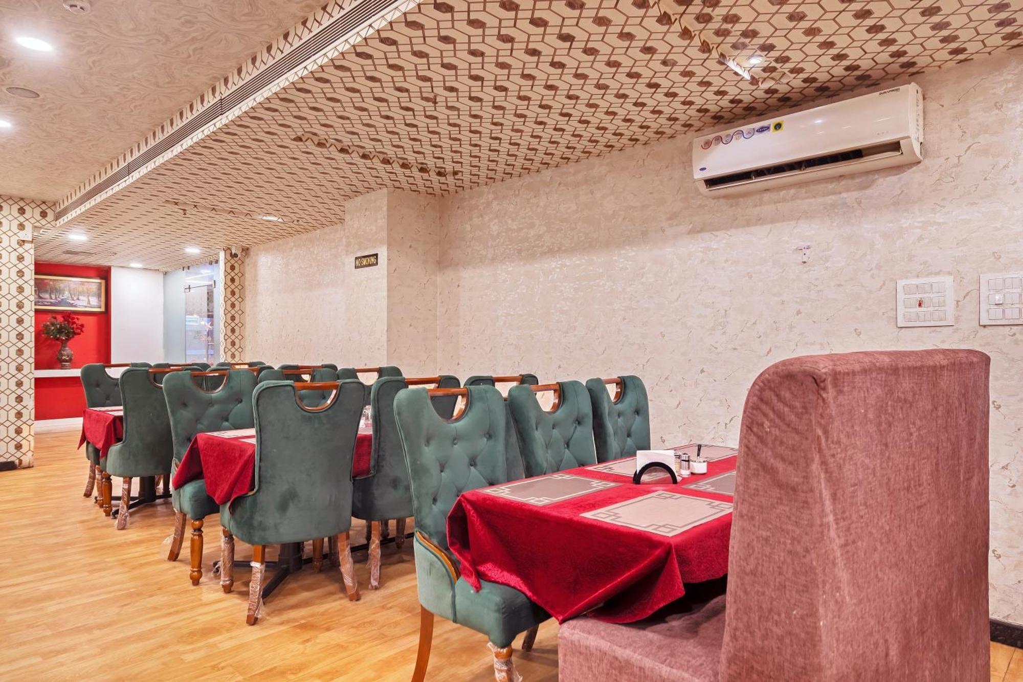 Hotel Sm Deccan Park Samsabad Kültér fotó