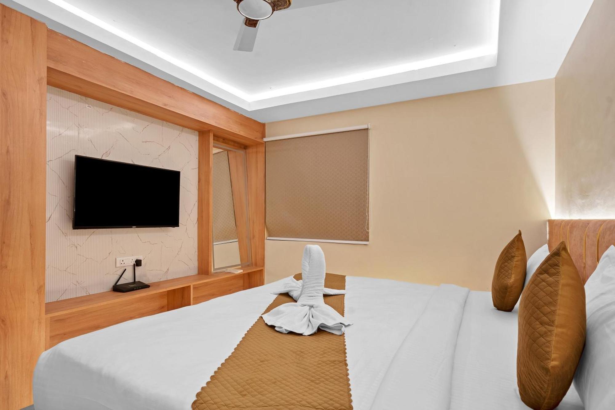 Hotel Sm Deccan Park Samsabad Kültér fotó