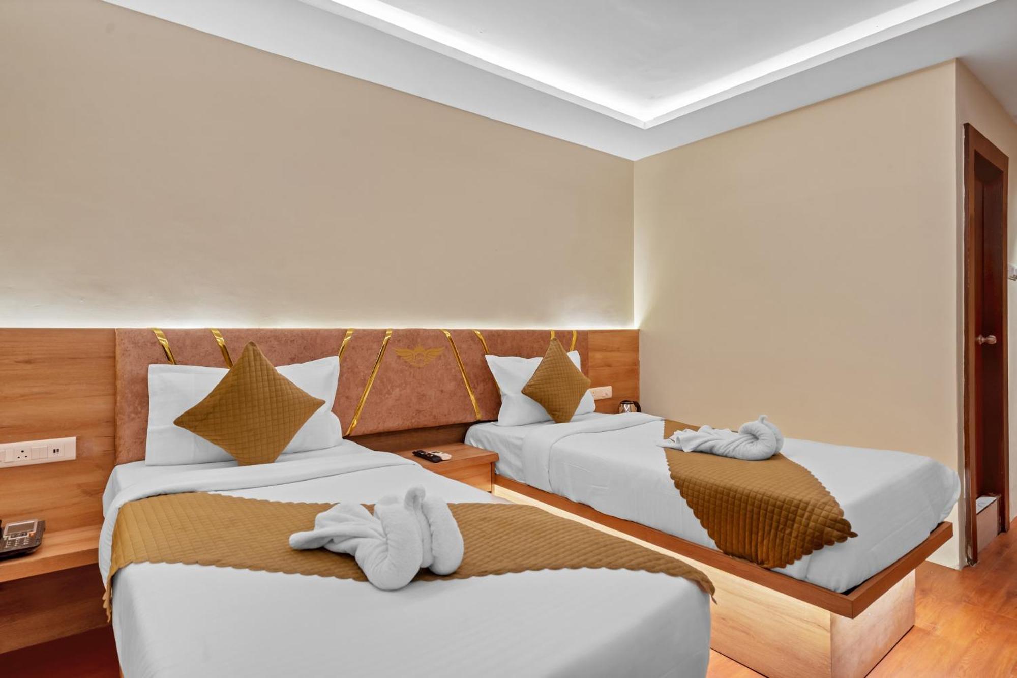 Hotel Sm Deccan Park Samsabad Kültér fotó