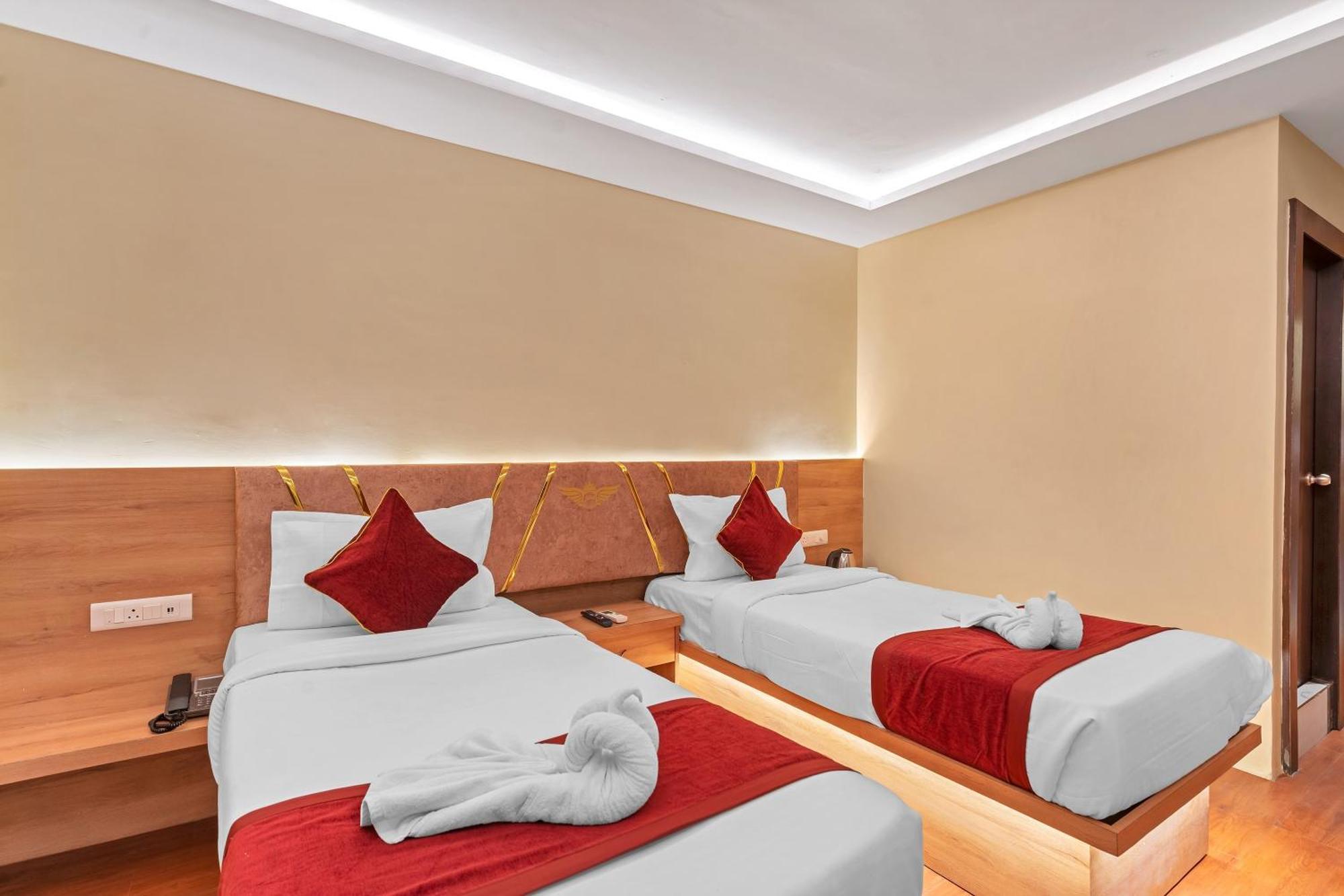 Hotel Sm Deccan Park Samsabad Kültér fotó