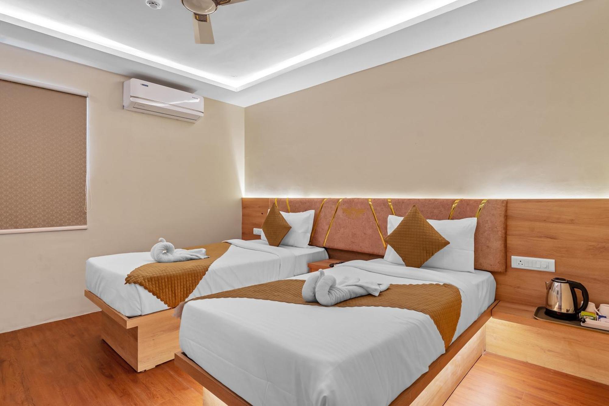 Hotel Sm Deccan Park Samsabad Kültér fotó