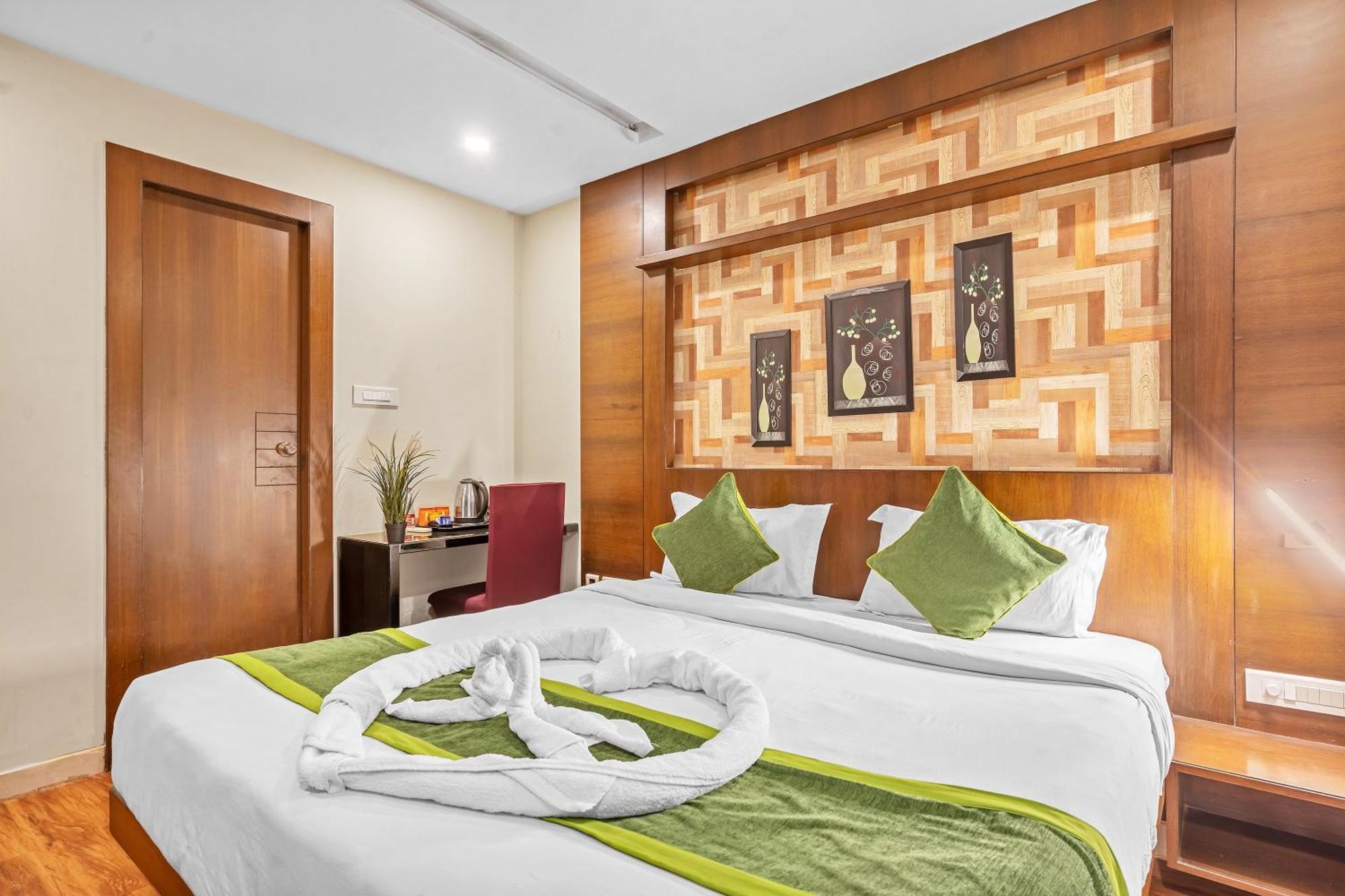 Hotel Sm Deccan Park Samsabad Kültér fotó