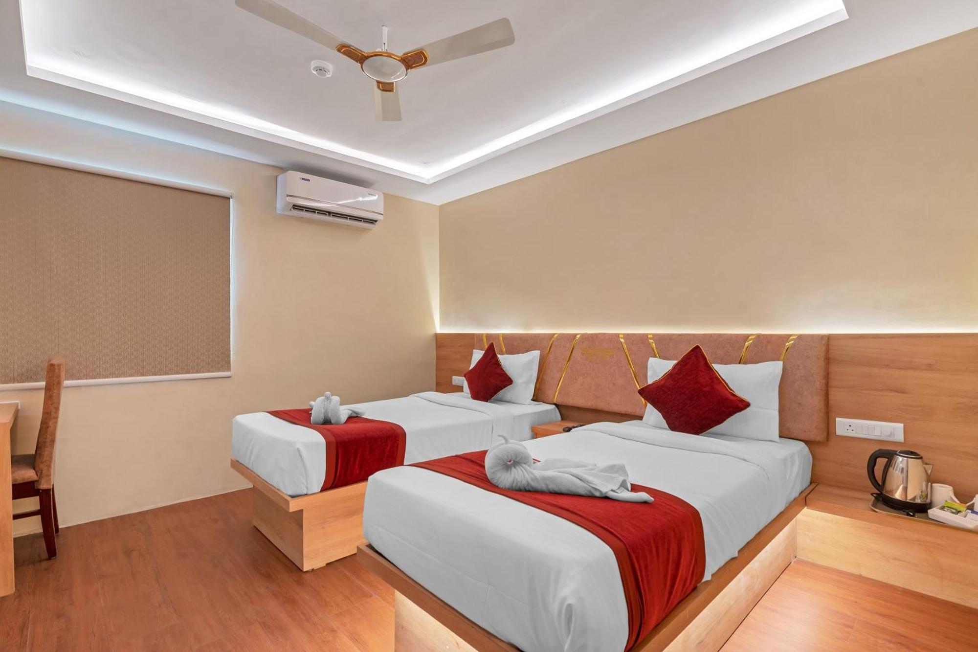 Hotel Sm Deccan Park Samsabad Kültér fotó