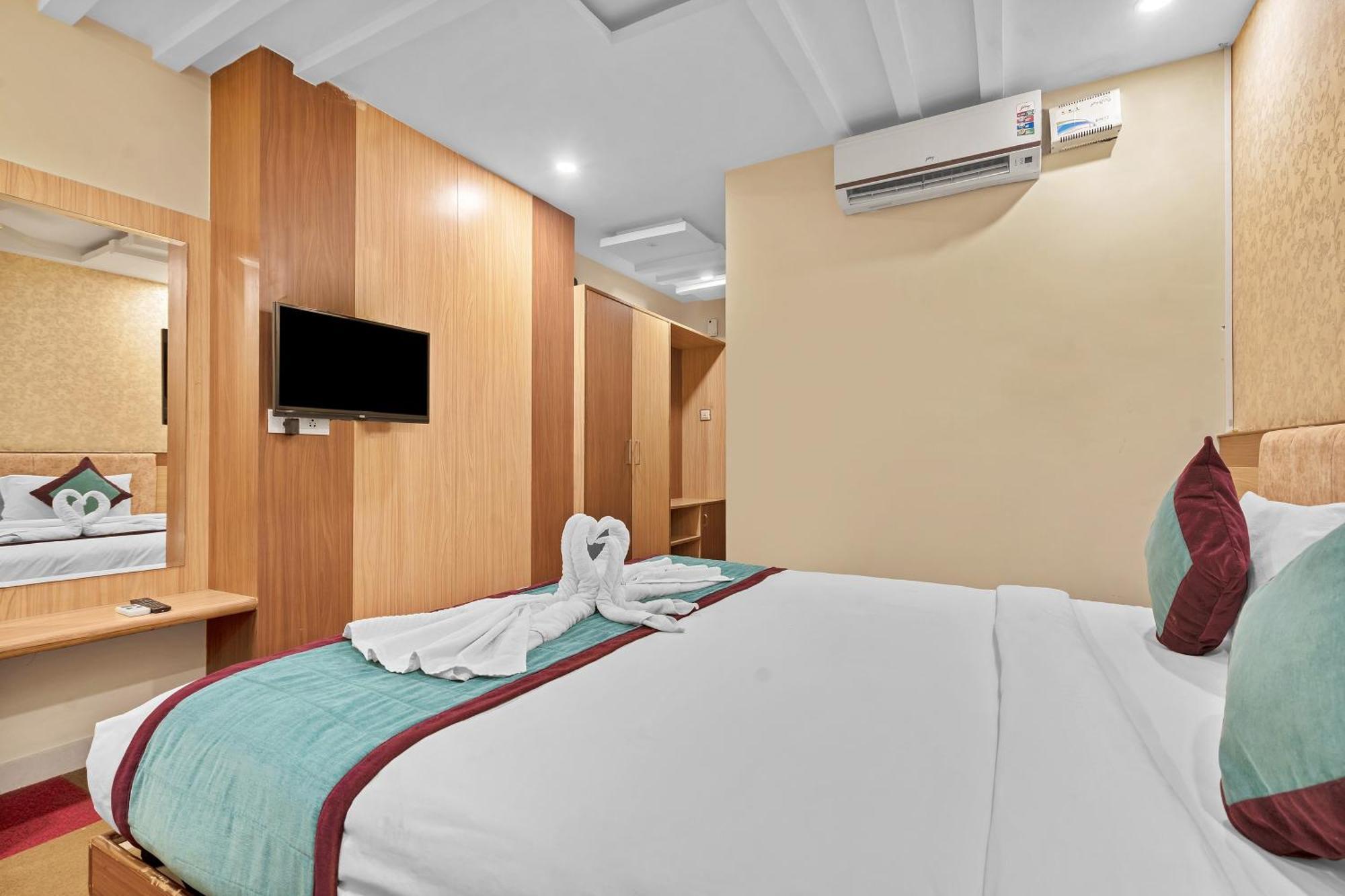 Hotel Sm Deccan Park Samsabad Kültér fotó